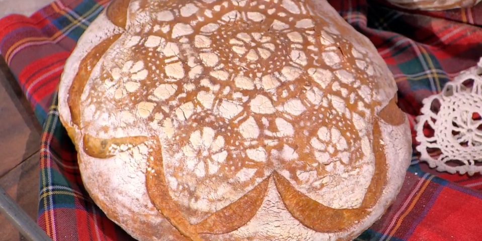 “É sempre mezzogiorno” ricetta di oggi 28 Novembre 2023: Pane ricamato di Fulvio Marino