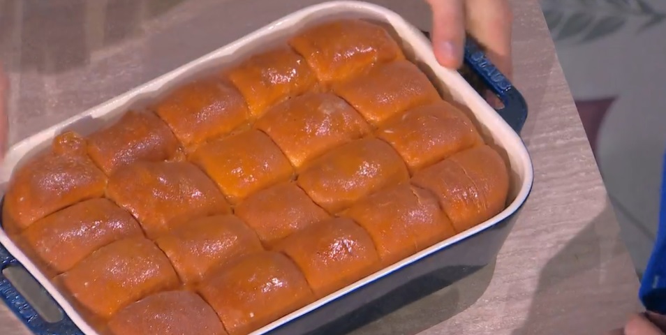 “É sempre mezzogiorno” ricetta di oggi 23 Novembre 2023: Panini del ringraziamento di Fulvio Marino