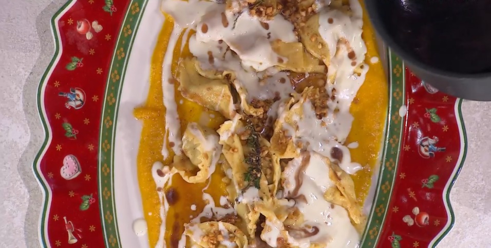 “É sempre mezzogiorno” ricetta di oggi 29 Novembre 2023: Ravioli al brasato con nero D’Avola di Fabio Potenzano