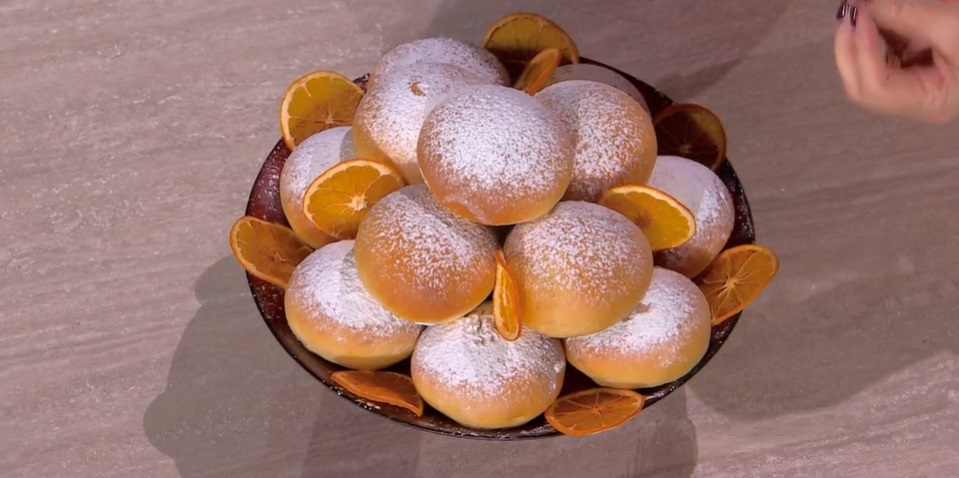 “É sempre mezzogiorno” ricetta di oggi 4 Dicembre 2023: Brioche molisane all’arancia di Fulvio Marino “É sempre mezzogiorno” ricetta di oggi 4 Dicembre 2023: Brioche molisane all’arancia di Fulvio Marino