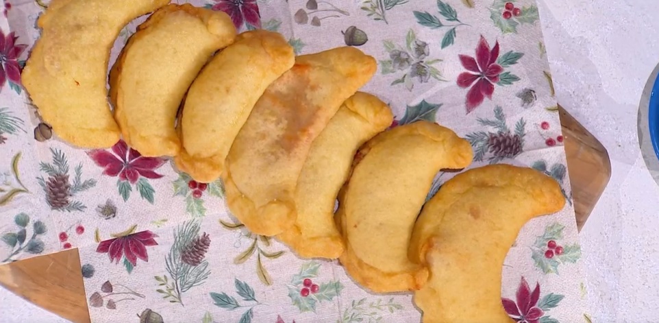 “É sempre mezzogiorno” ricetta di oggi 7 Dicembre 2023: Panzerotti di Antonella Ricci