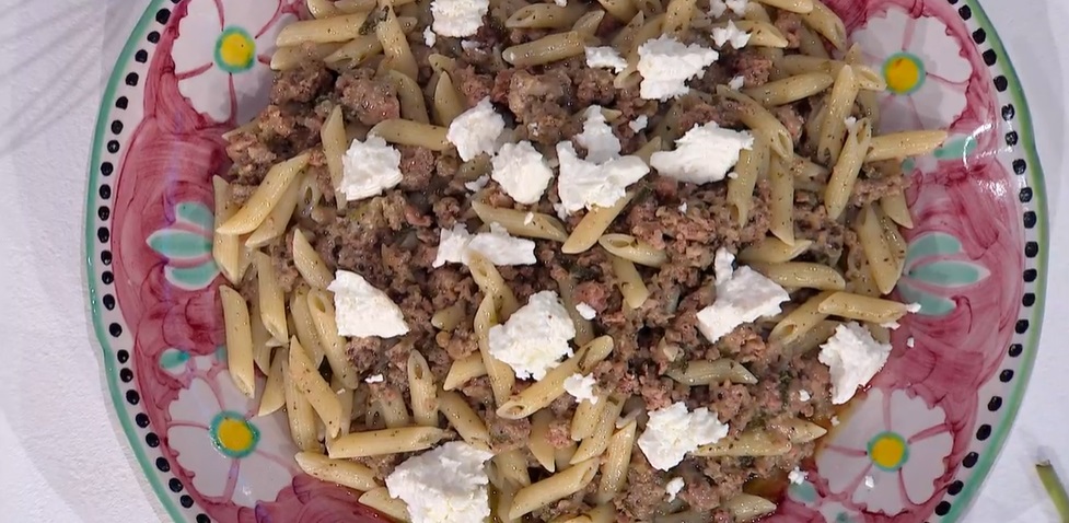 “É sempre mezzogiorno” ricetta di oggi 30 gennaio 2024: pasta alla norcina di Daniele Persegani