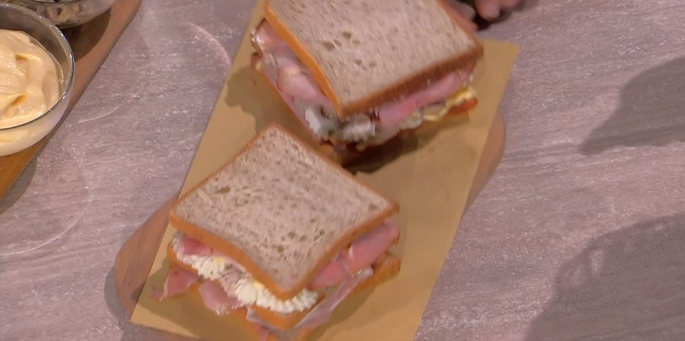“É sempre mezzogiorno” ricetta di oggi 22 febbraio: panino alla boscaiola di Fulvio Marino