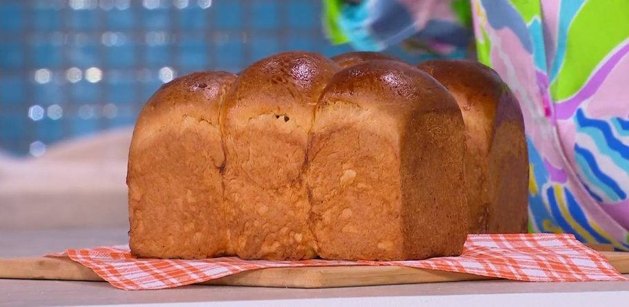 “É sempre mezzogiorno” ricetta di oggi 13 marzo: pane in cassetta morbidoso di Fulvio Marino