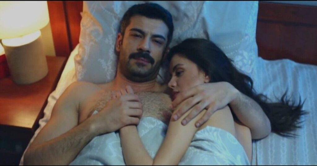 Anticipazioni Endless Love, dal 13 al 18 maggio: Emir obbliga Banu a sedurre Tarik, Galip colpito da Leyla