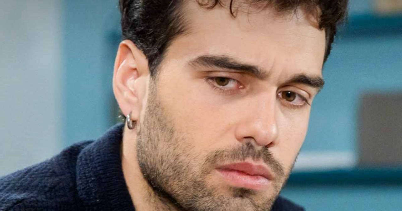 Un Posto al Sole Rossella e Nunzio affrontano un fidanzato violento la tensione esplode a Palazzo Palladini!