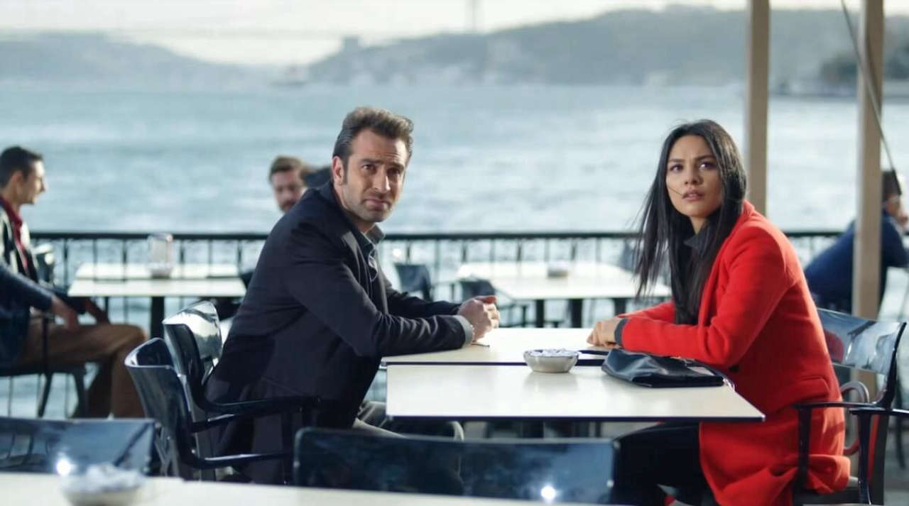 Endless Love, ATTENZIONE spoiler: Hakan sceglie di ingannare sia Fehime che Hüseyin Endless Love, ATTENZIONE spoiler: Hakan sceglie di ingannare sia Fehime che Hüseyin