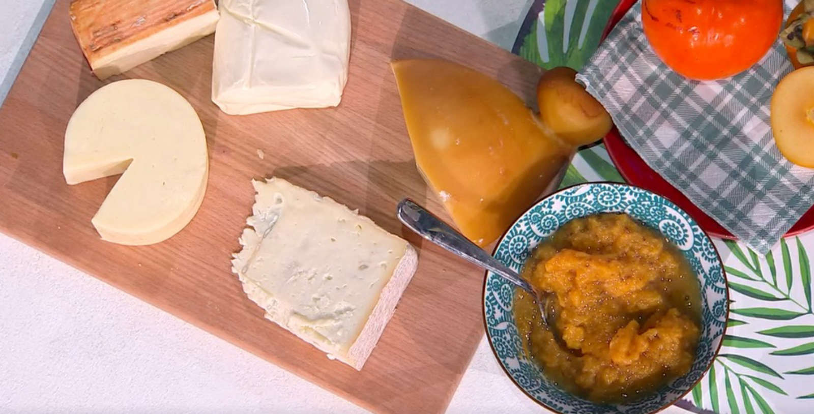 É sempre mezzogiorno, ricetta di oggi 6 novembre 2024: chutney di cachi di Daniele Persegani.