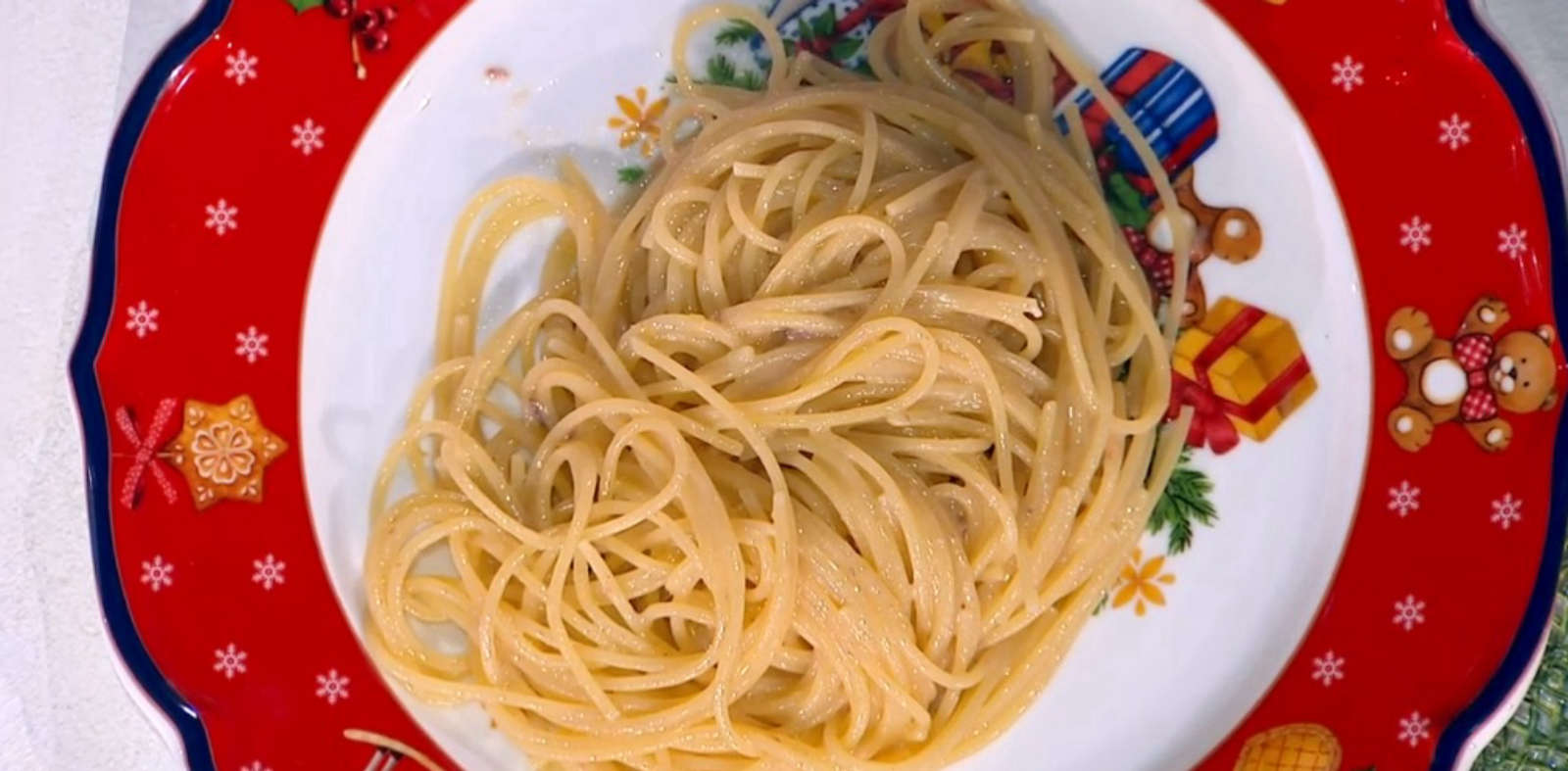 É sempre mezzogiorno, ricetta di oggi 19 novembre 2024 spaghetti al burro 2.0 di Antonella Clerici