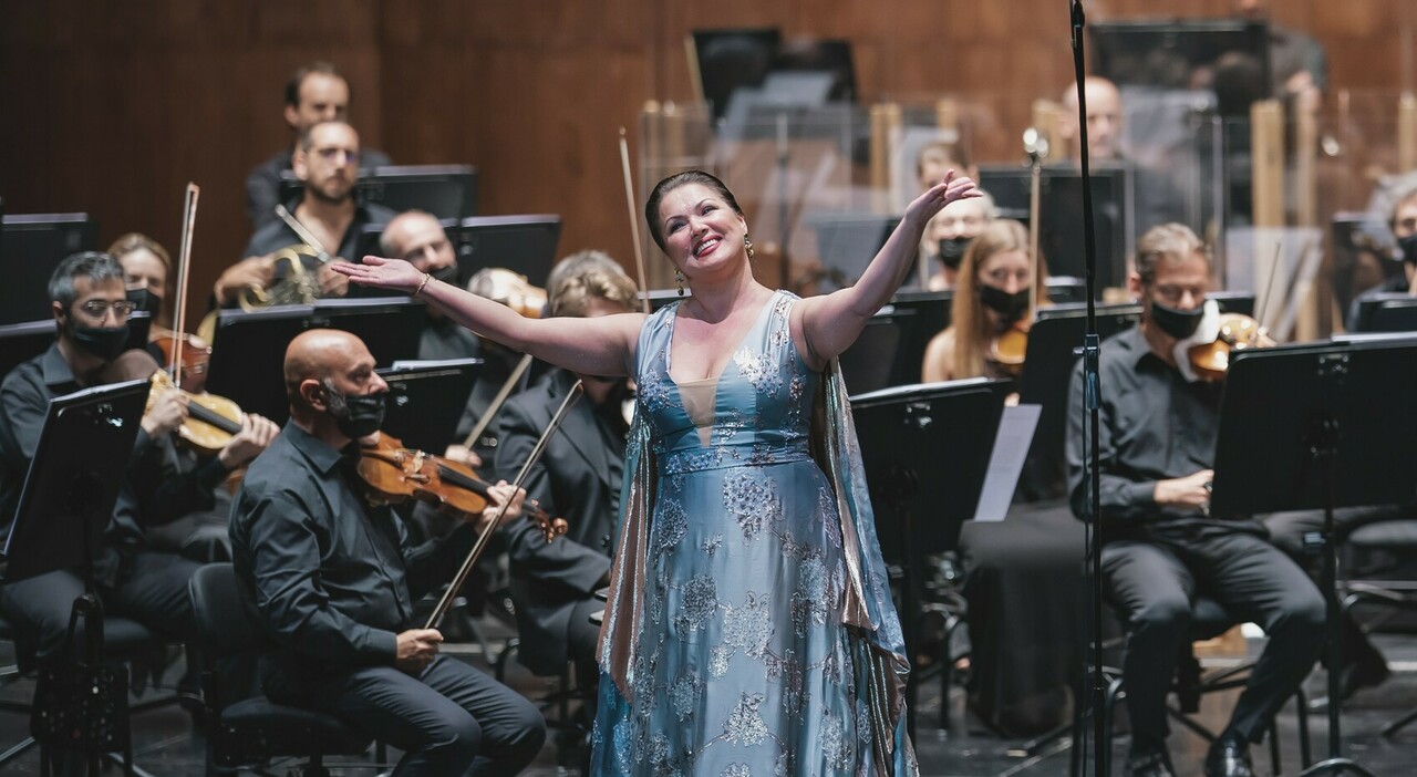 Anna Netrebko: Scopri il Programma Imperdibile del Suo Concerto al Teatro del Maggio di Firenze