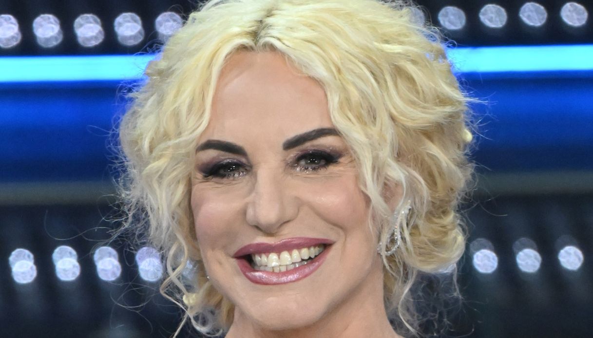 Antonella Clerici Incanta Sanremo 2025 a Che Tempo Che Fa