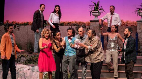Carlo Verdone riporta in scena “Compagni di scuola” a Roma: emozioni e risate garantite