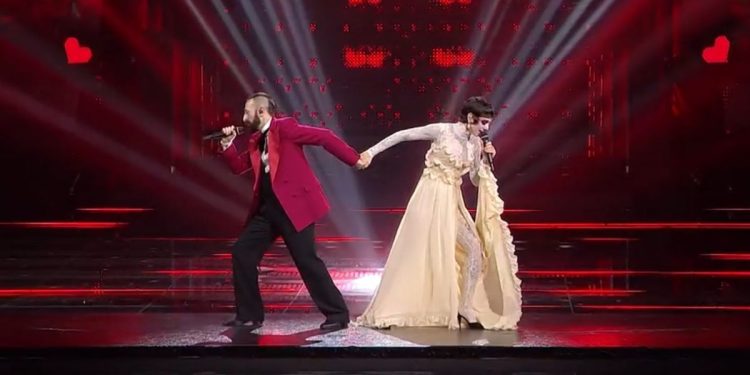 Coma_Cose a Sanremo 2025: Cuoricini già in Top 5