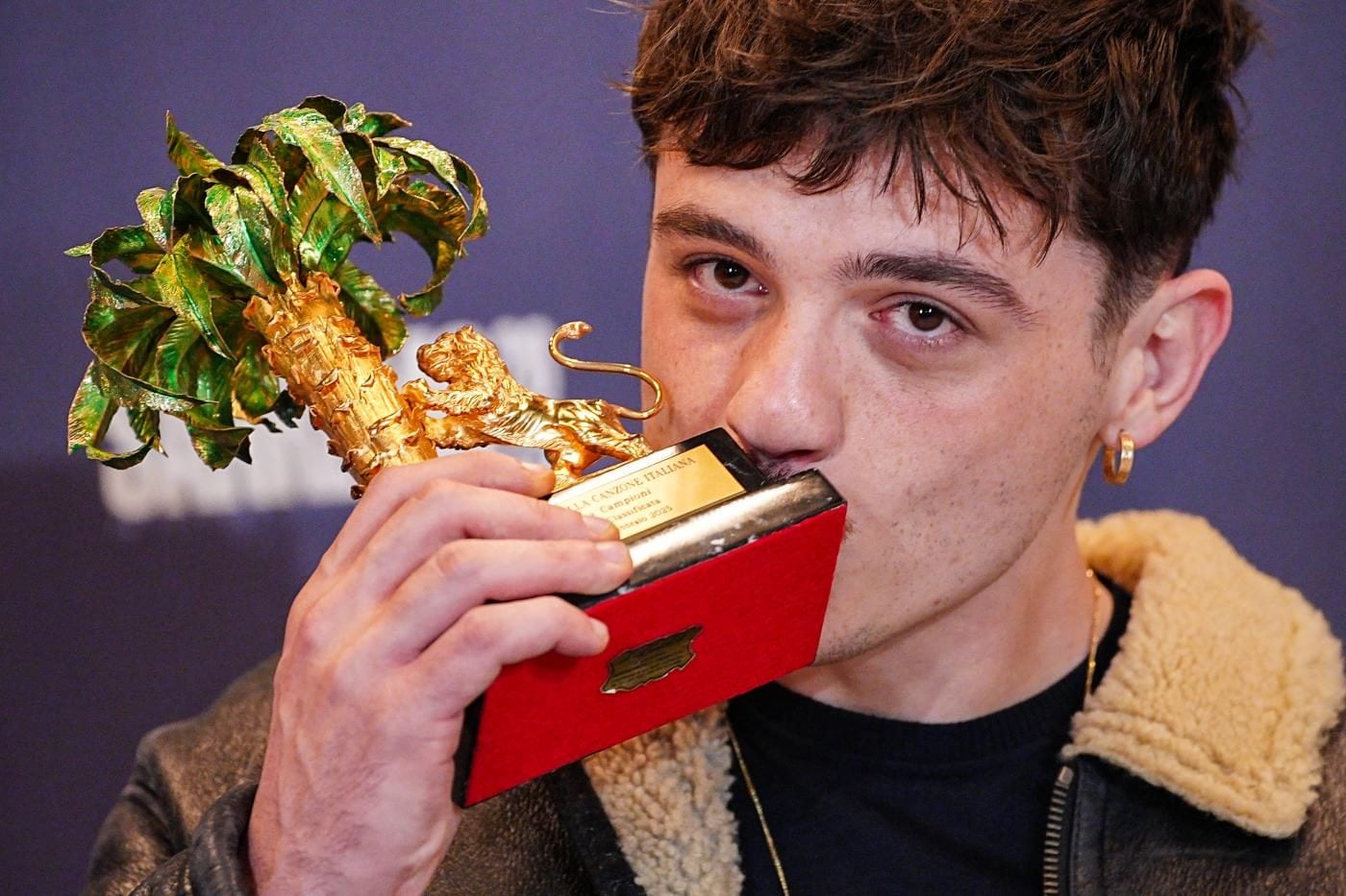 Olly: da Economista a Star di Sanremo 2025, Scopri la sua Storia
