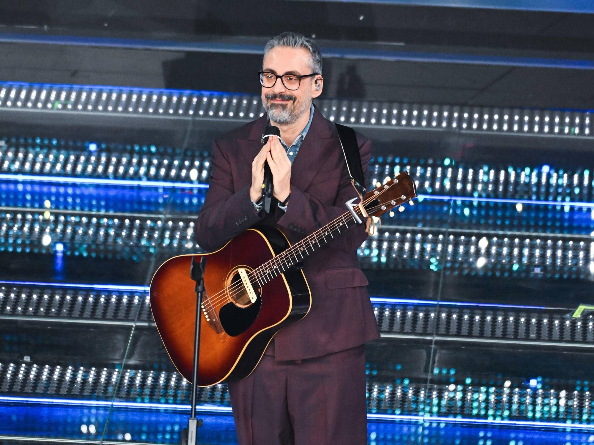 “Sanremo Shock: Olly Vince, Fan di Brunori Sas Furiosi”