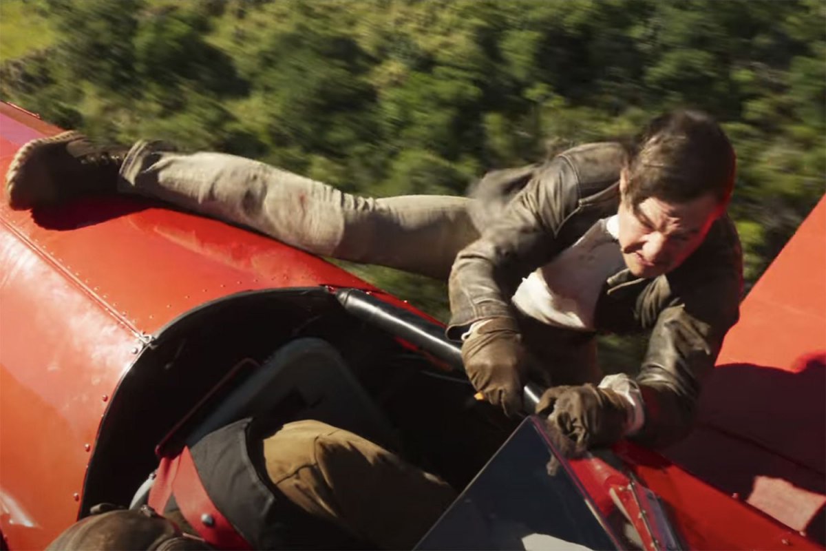 Tom Cruise: la verità dietro le acrobazie aeree mozzafiato