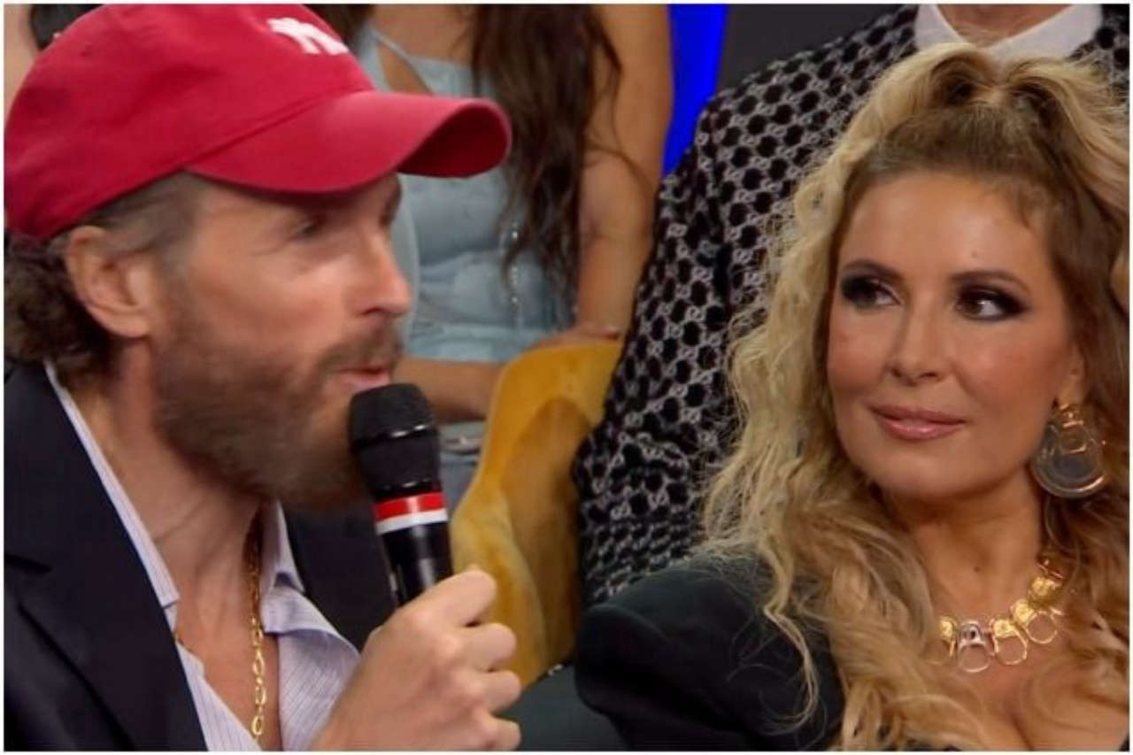 Sanremo 2025: Jovanotti rischia l’incidente sul palco, il momento di tensione che ha sorpreso tutti gli spettatori