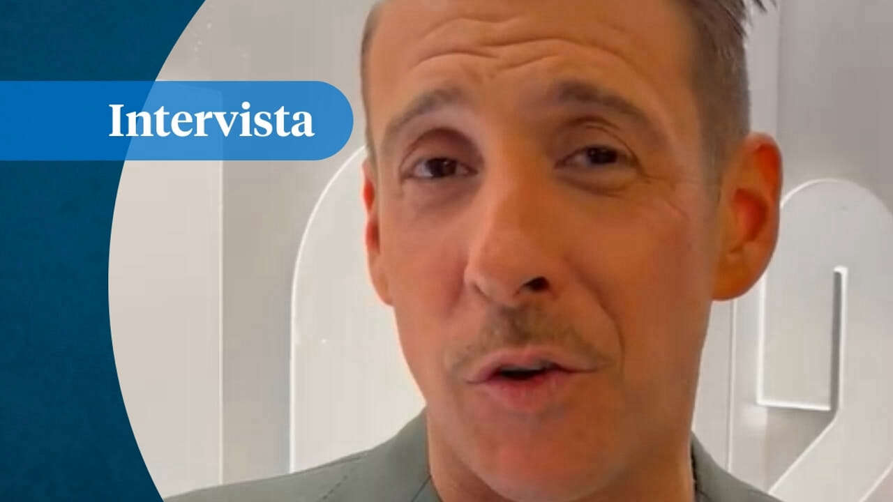 Francesco Gabbani a Sanremo: il ritorno emozionante con “Viva la vita” e un legame speciale con Carlo Conti