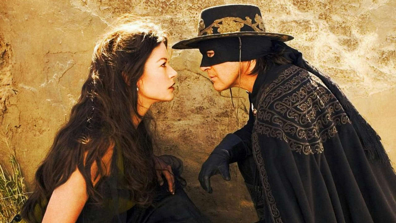 Zorro: Martin Campbell e Antonio Banderas pronti a riportare in vita l’eroe mascherato per una nuova avventura cinematografica