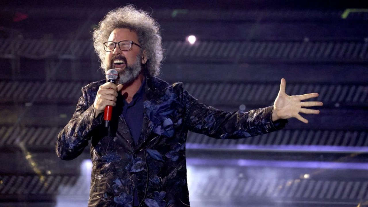 Sanremo 2025: Simone Cristicchi e il dibattito acceso sull’emozionante brano dedicato alla madre malata di Alzheimer