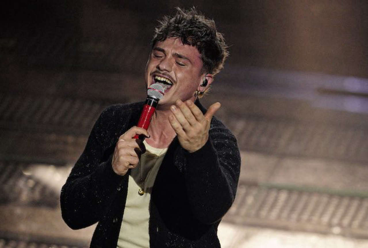 Sanremo 2025: Sorprese e Voti alla Terza Serata, Chi Ha Incantato il Pubblico?