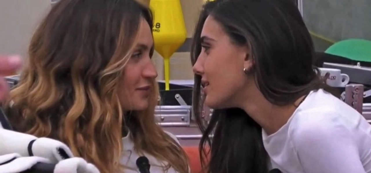Grande Fratello: Helena Accusa Zeudi di Strategia, Rivelazioni Sconvolgenti sulla loro Relazione e Reazioni Dalla Famiglia