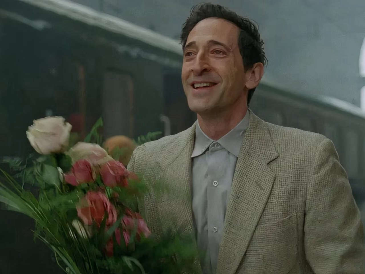 Adrien Brody svela il curioso aneddoto del trucco che ha rischiato di fargli perdere il naso sul set di The Brutalist