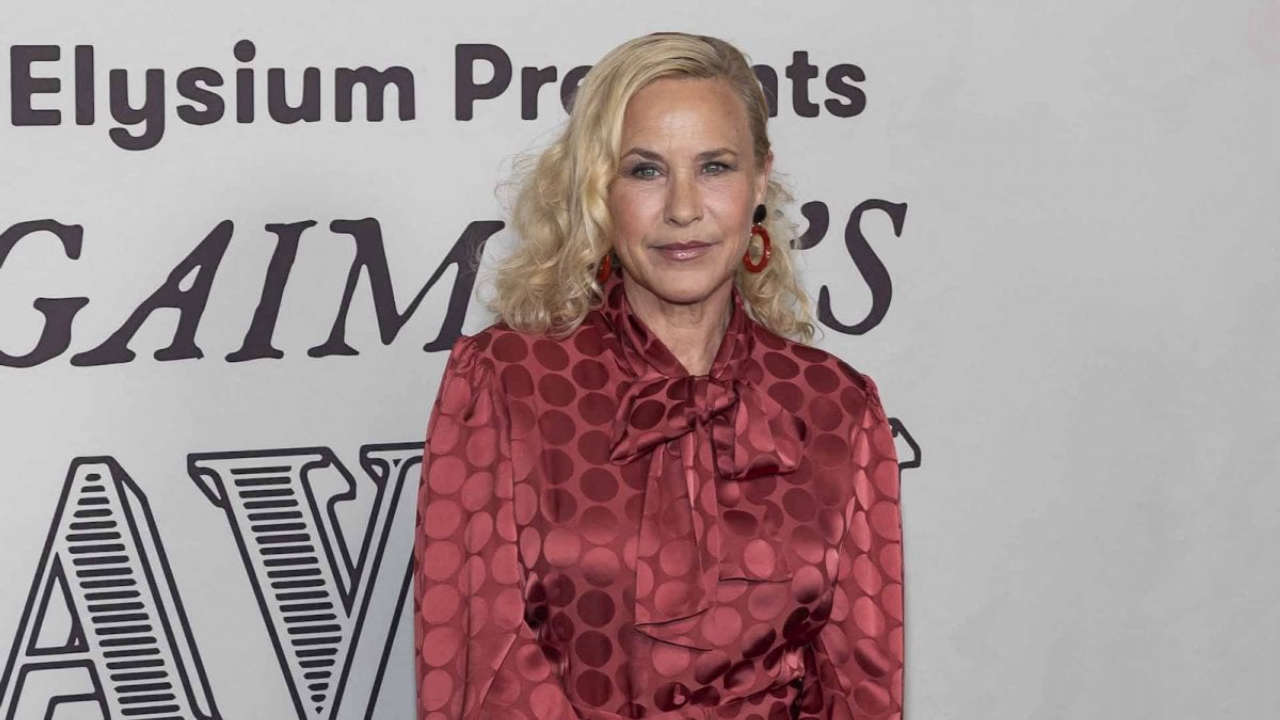 Patricia Arquette e il bacio all’aglio: un patto inaspettato con il marito che ha stravolto il set di Nightwatch