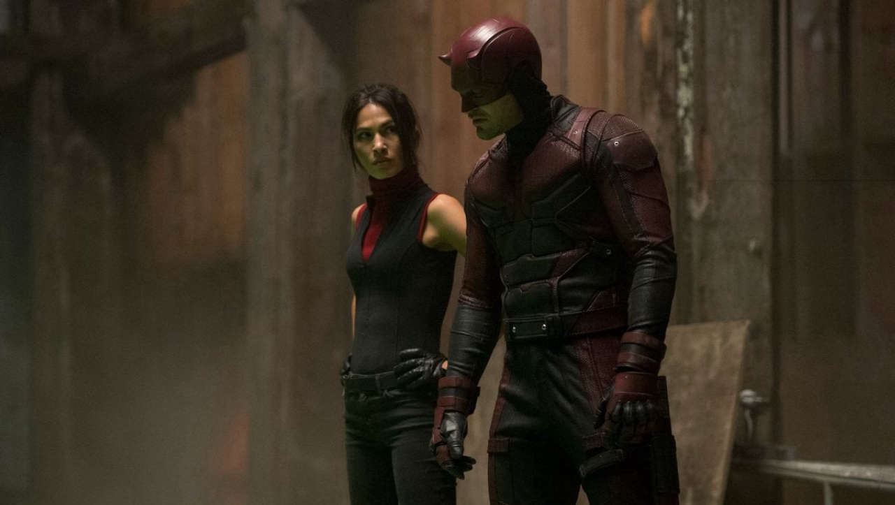 Daredevil: Rinascita svela Elektra in un nuovo emozionante ruolo, mentre i fan sperano in trame avvincenti e sorprese!