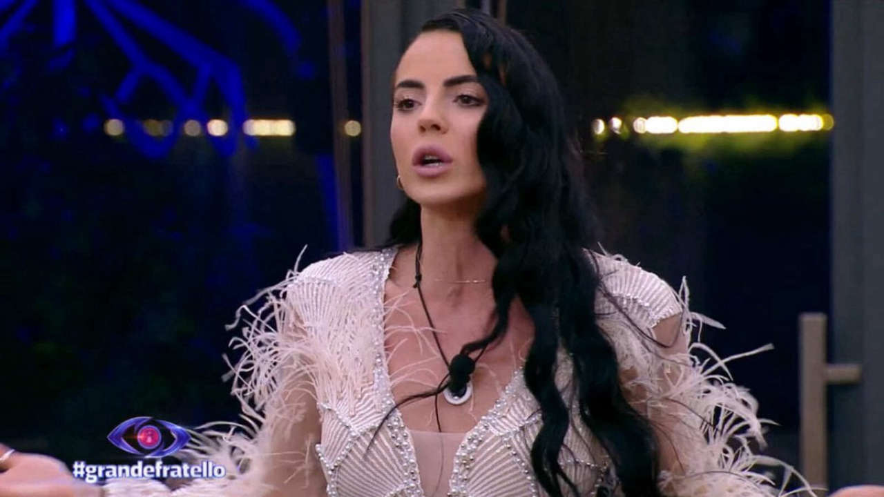 Grande Fratello: La Bugia di Shaila Gatta Svela Tensioni e Accanimento nella Casa dei Concorrenti