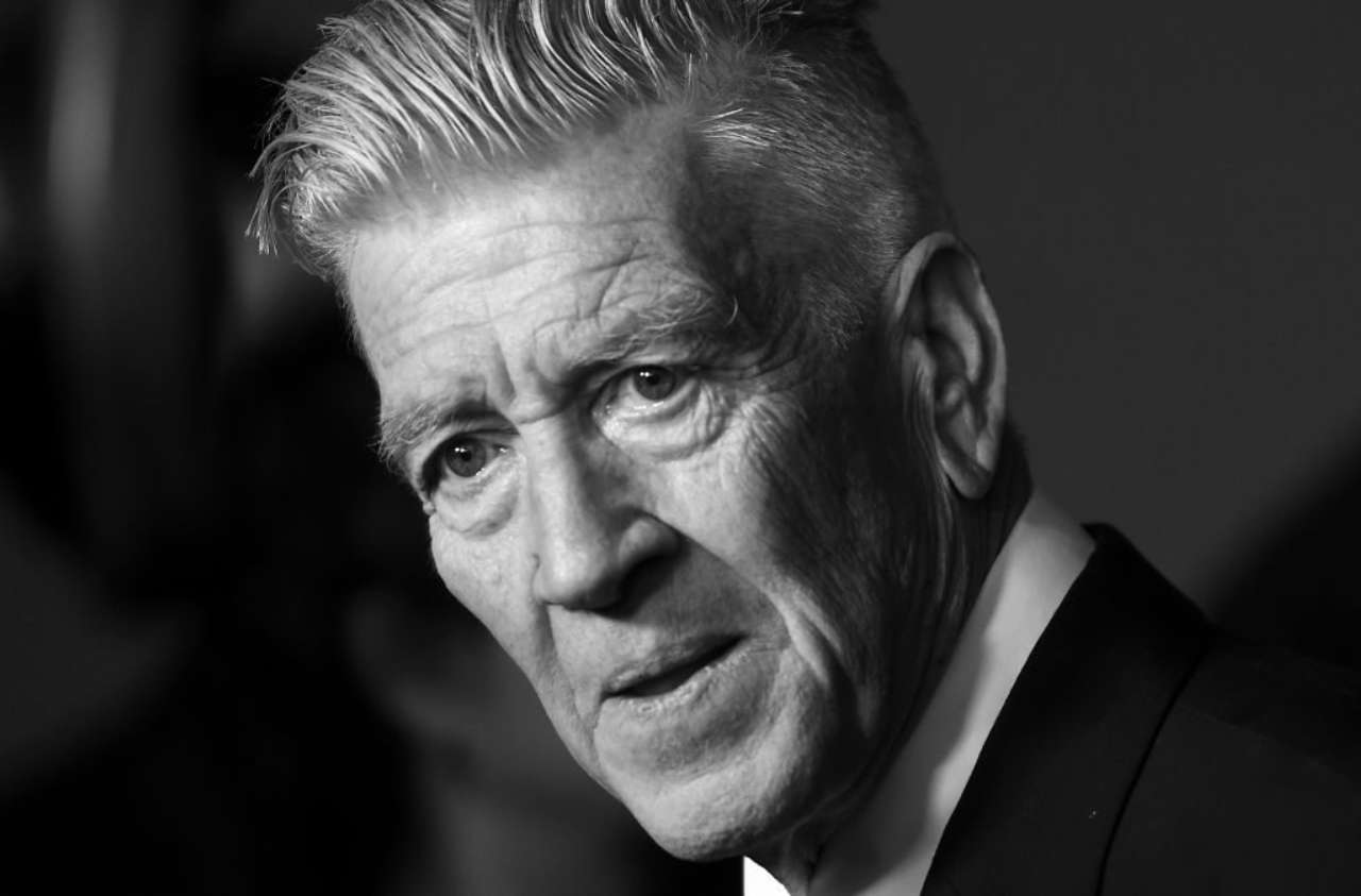 David Lynch: la morte del regista che ha rivoluzionato il cinema e la televisione con Twin Peaks e Blue Velvet