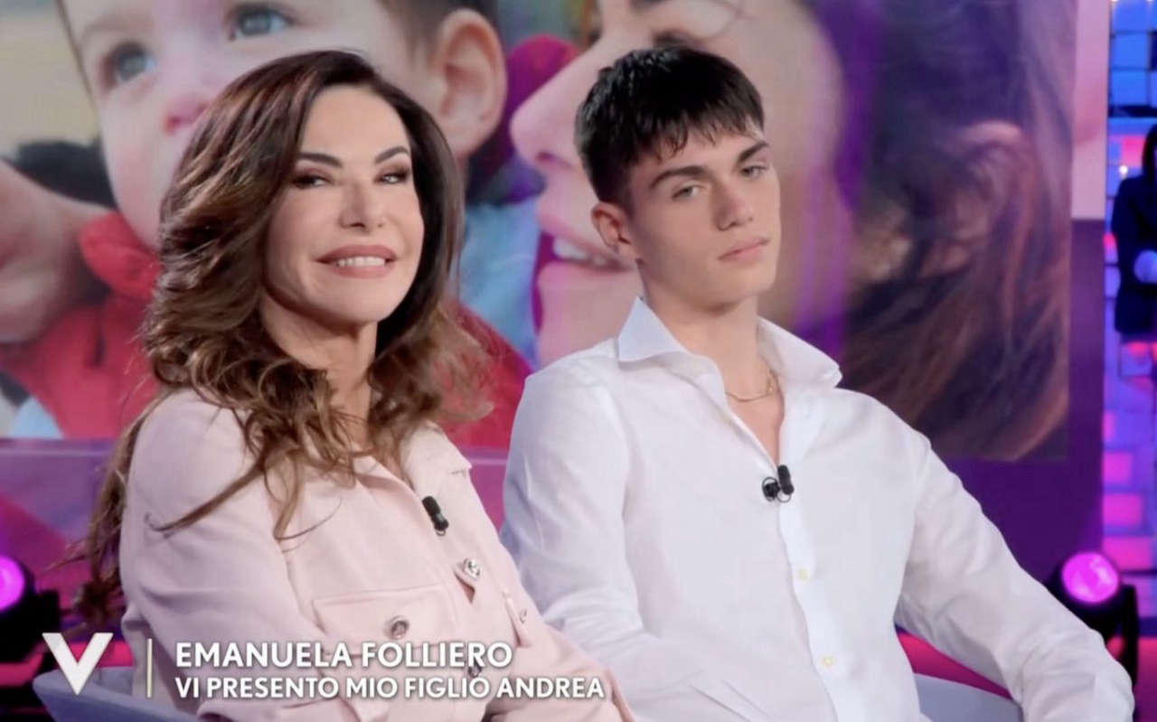 Emanuela Folliero compie 60 anni: un legame speciale con il figlio Andrea all’insegna di libertà e amore incondizionato