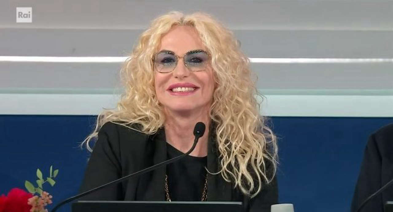 Antonella Clerici: il trionfale ritorno al Festival di Sanremo 2025 tra amicizia e creatività rinnovata