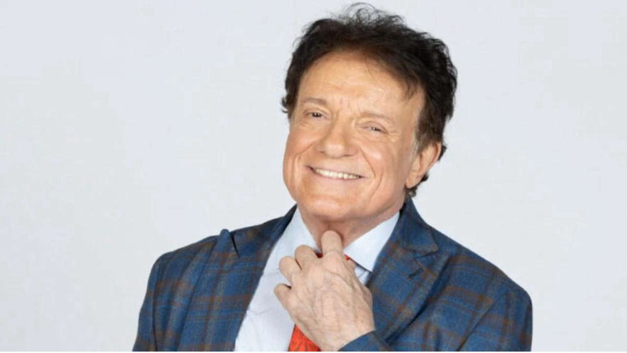 Massimo Ranieri scalda il palco di Sanremo 2025 con Tra le mani un cuore, una ballata sull’amore e la vulnerabilità