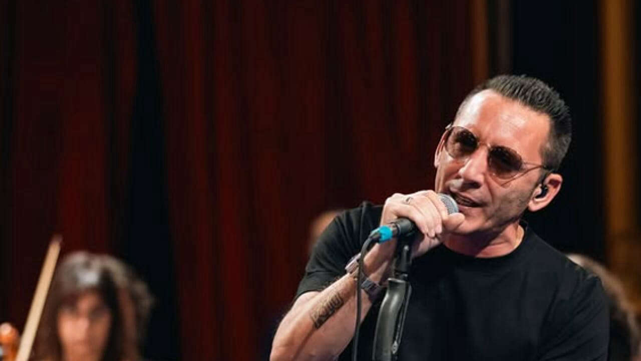 Festival di Sanremo: Incidenti dietro le quinte minacciano le esibizioni, ma la passione degli artisti è indomita