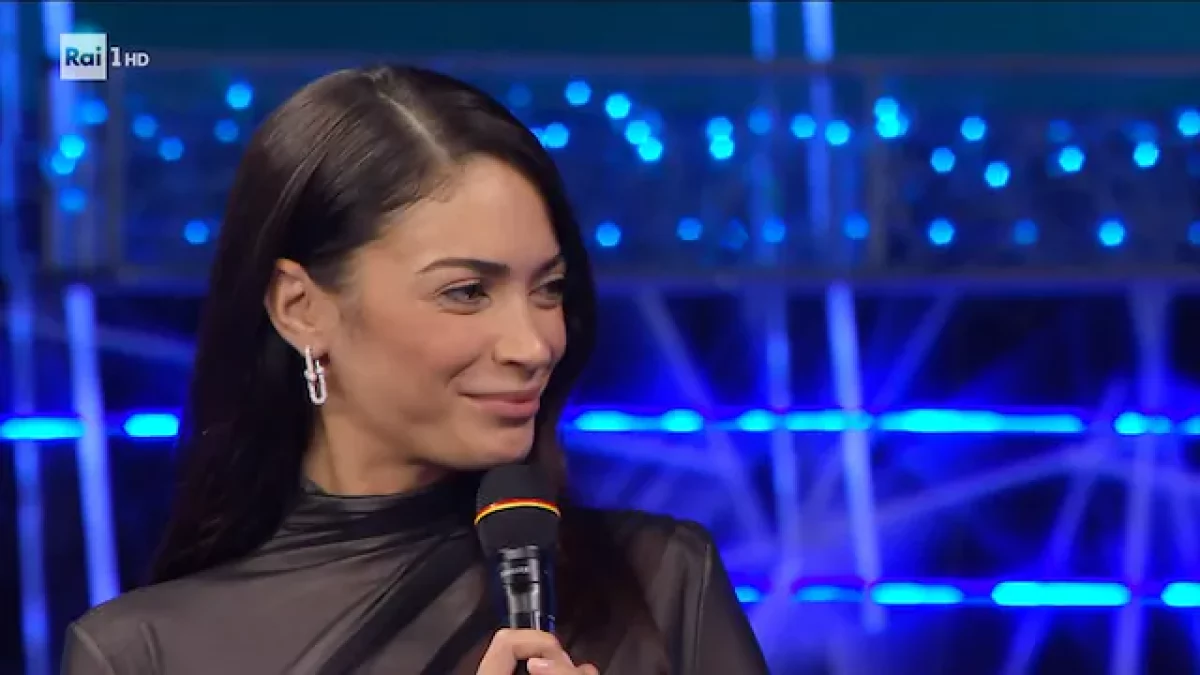 Sanremo 2025, abito Elodie per quarta serata Festival: look e stilista