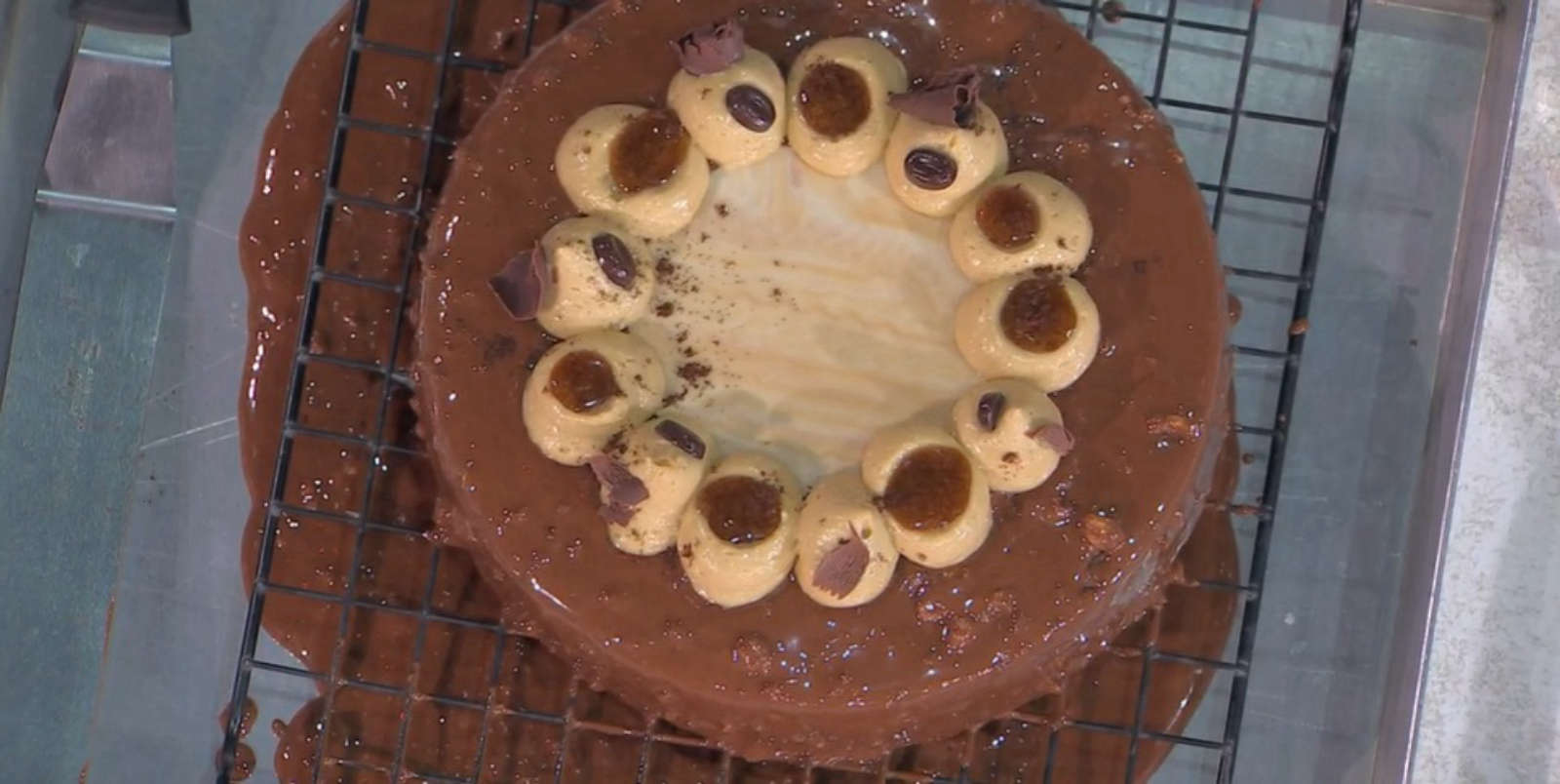 Torta alle noci e caffè di Sal De Riso | É sempre mezzogiorno, 27 febbraio 2025