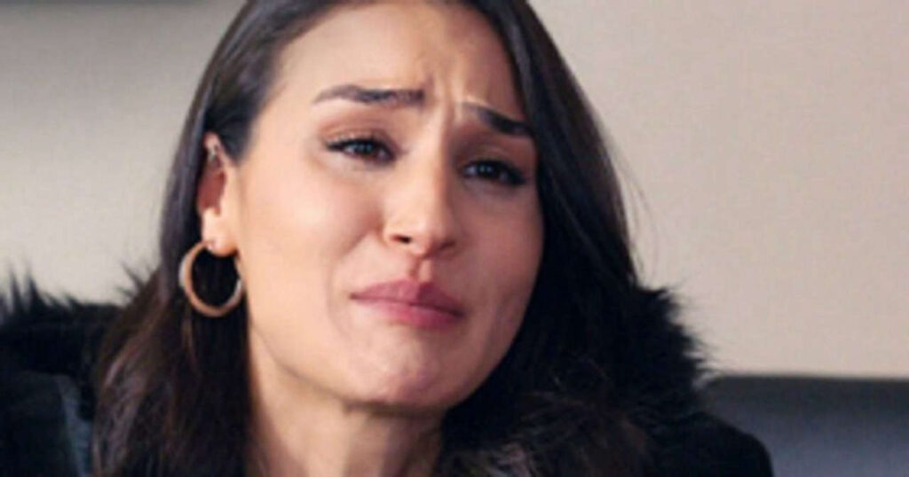 Tradimento, anticipazioni del 16 marzo 2025: Oylum bacia Behram mentre Tarik affronta il rapimento