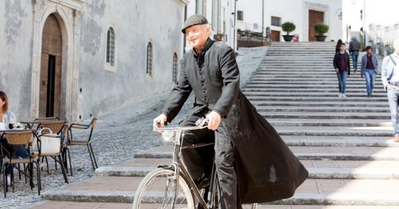 Don Matteo 13 Debutta su Rai 1 con Novità, Misteri e Ritorni Emotivi