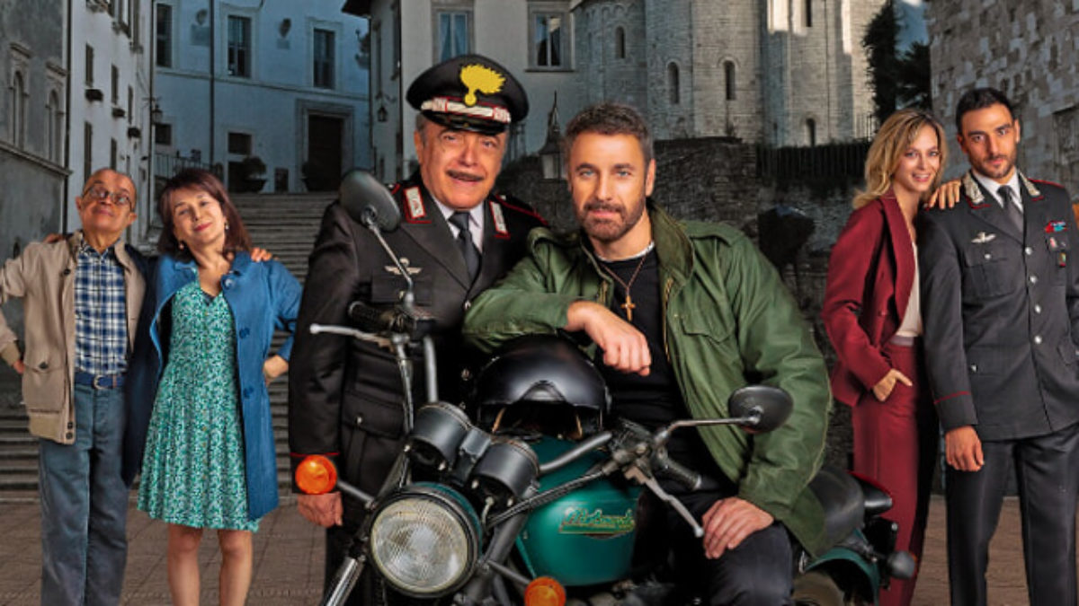 Ascolti TV del 15 Maggio 2025: I Programmi più Visti della Serata in Italia Ascolti TV del 15 Maggio 2025: I Programmi più Visti della Serata in Italia