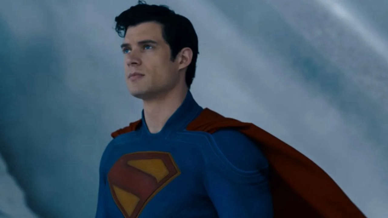 Superman: le nuove foto delle action figure rivelano il misterioso villain dietro al mito