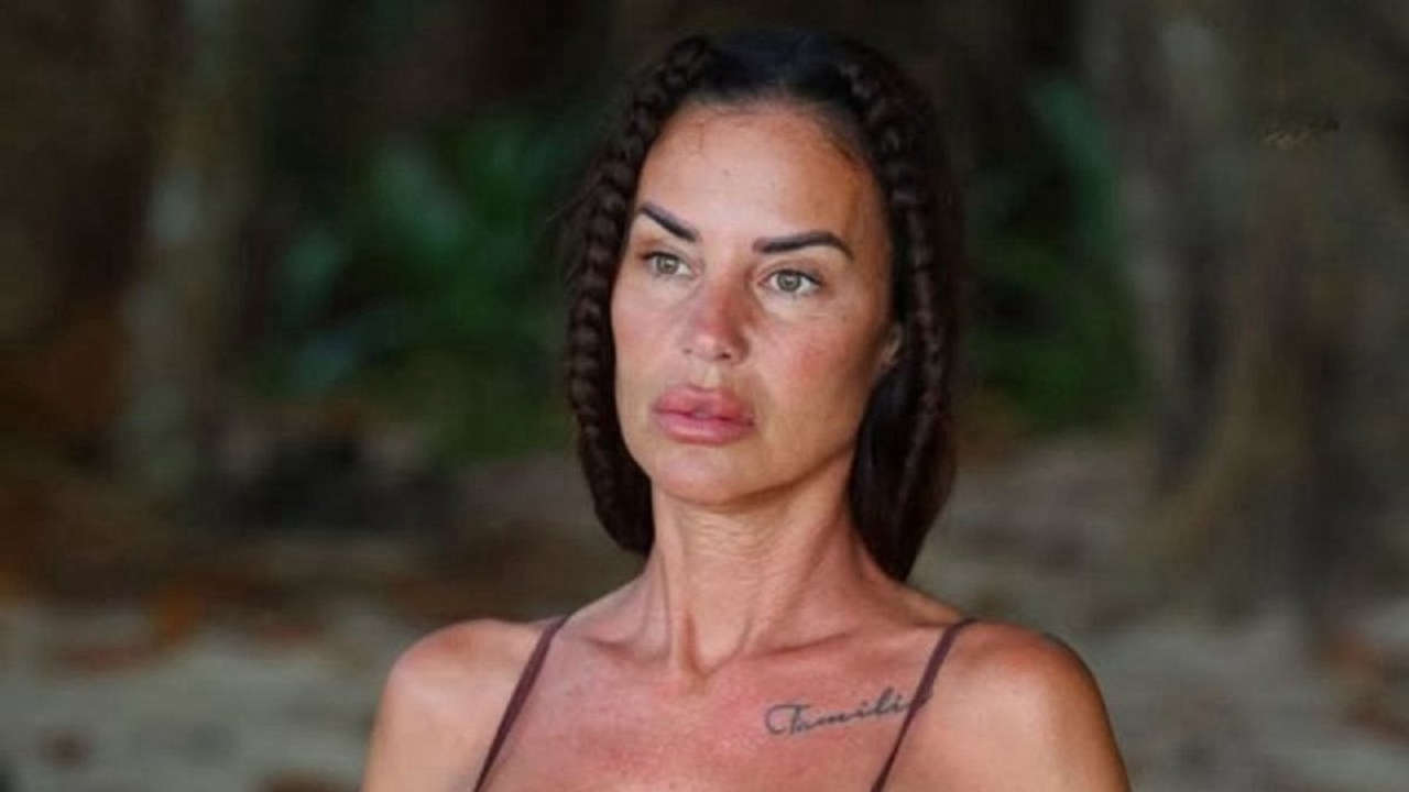 Antonella Mosetti infuriata: le critiche dei giornalisti la spingono a parlare di correttezza e rispetto