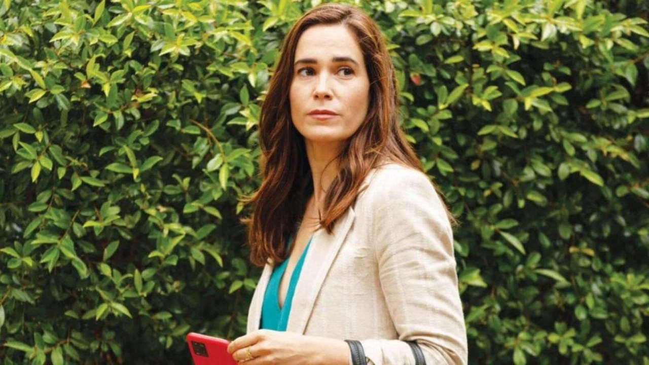 Ritorno a Las Sabinas, 29 maggio: Gracia e Miguel si lasciano travolgere dalla passione, mentre Álex sostiene Martina