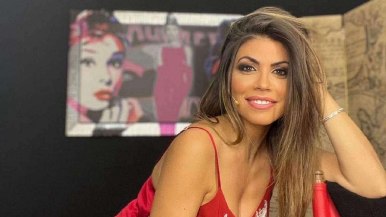 La Volta Buona, Flora Canto risponde a Lunetta Savino: Enrico Brignano e quel commento infelice sul bacio
