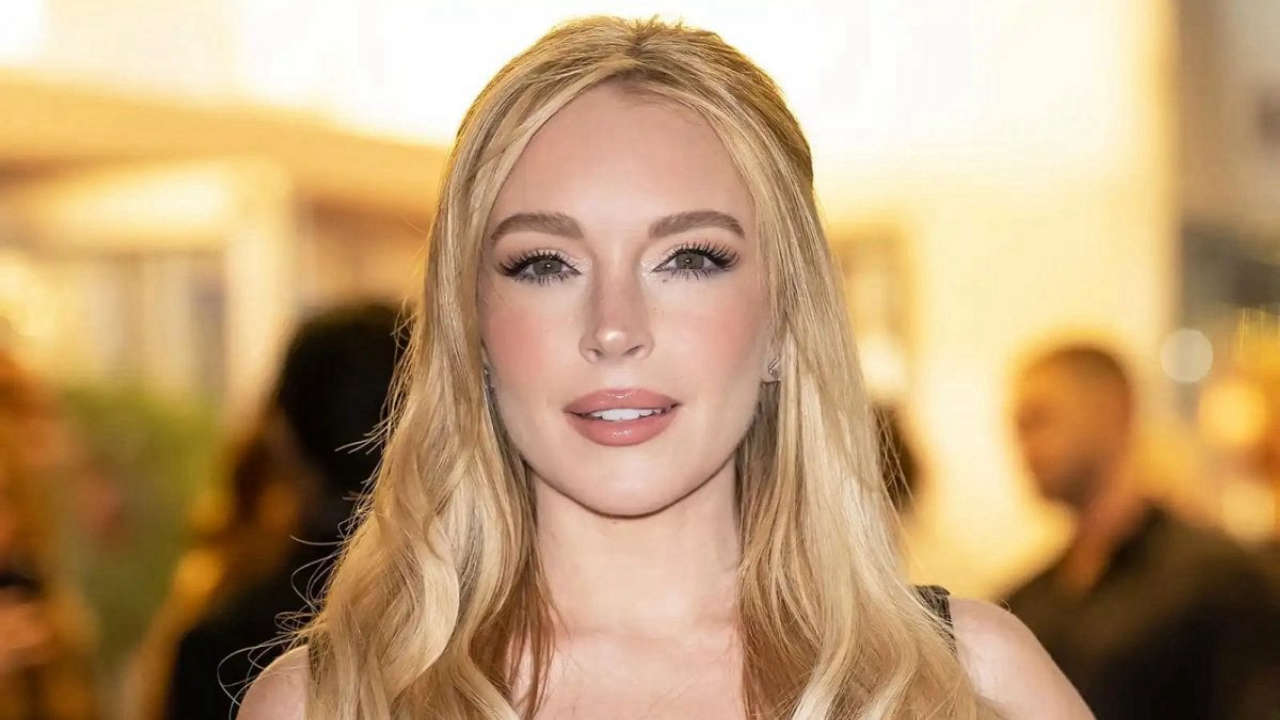Lindsay Lohan smentisce il lifting: “Solo sieri, tè verde e laser” – Rivelazioni sorprendenti sul suo aspetto!