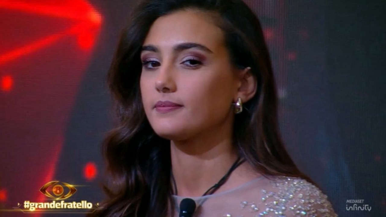 Grande Fratello: Lorenzo finto e Shaila ipocrita, il commento esplosivo di un ex gieffino su Zeudi a Verissimo