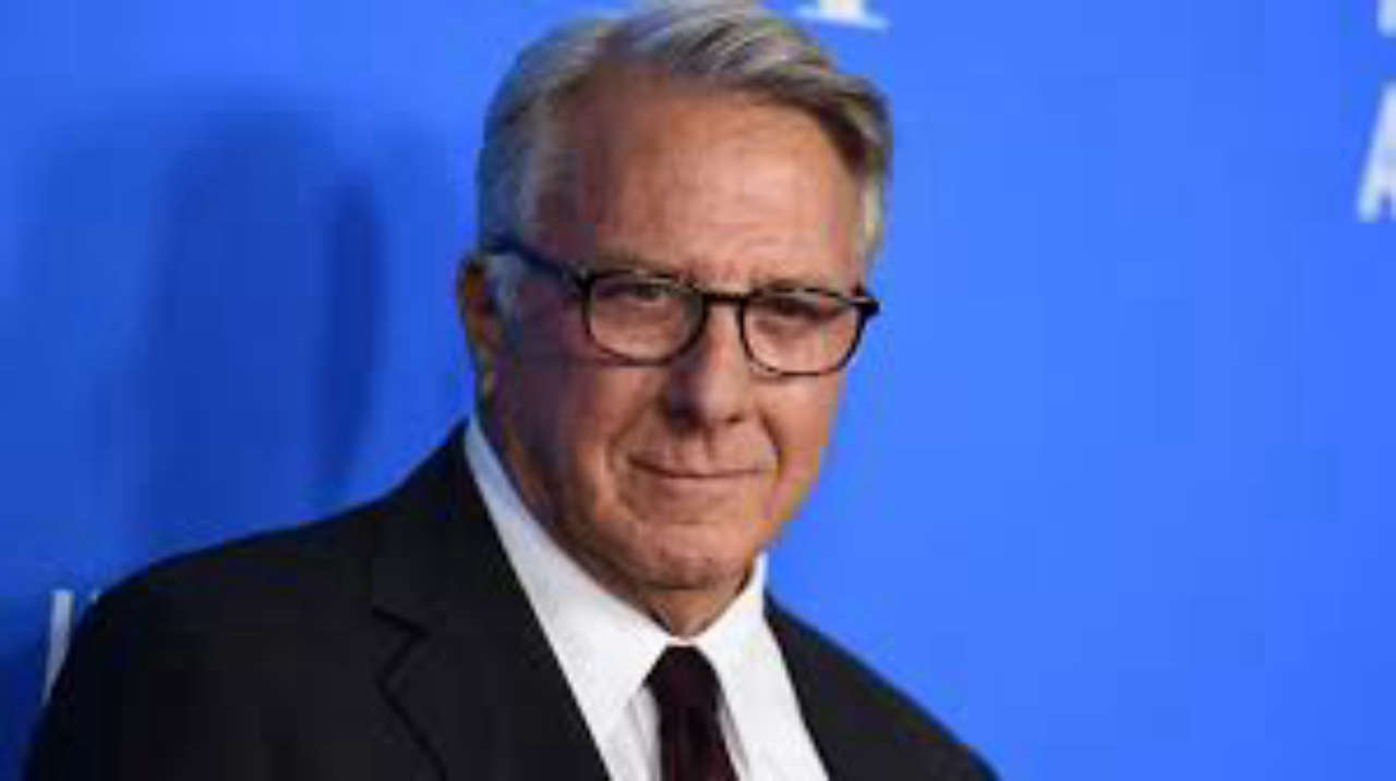 The Revisionist: Dustin Hoffman e Alison Brie insieme in un thriller drammatico imperdibile sul grande schermo