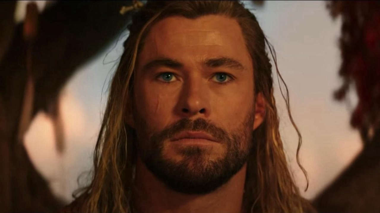 Thor 5 in sviluppo: Chris Hemsworth chiede un nuovo regista al posto di Taika Waititi? Ecco le ultime novità!