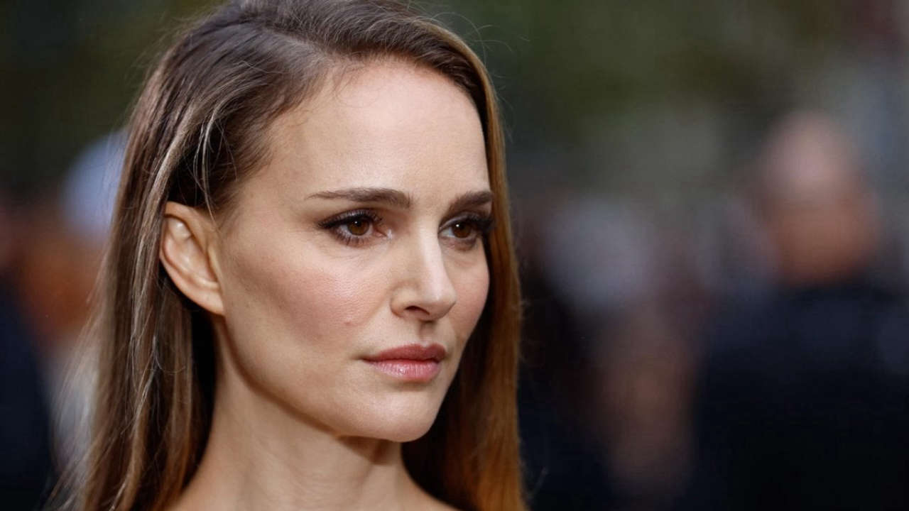 Natalie Portman interpreta Rosalind Franklin nel film di Tom Hooper: una storia di scienza e determinazione