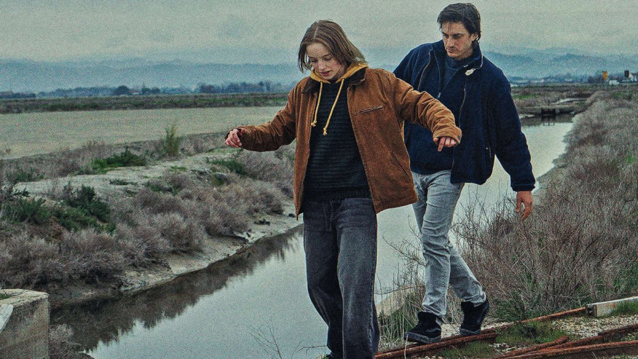 Paternal Leave, il film di Alissa Jung con Luca Marinelli: una storia di paternità che sorprende e commuove Paternal Leave, il film di Alissa Jung con Luca Marinelli: una storia di paternità che sorprende e commuove